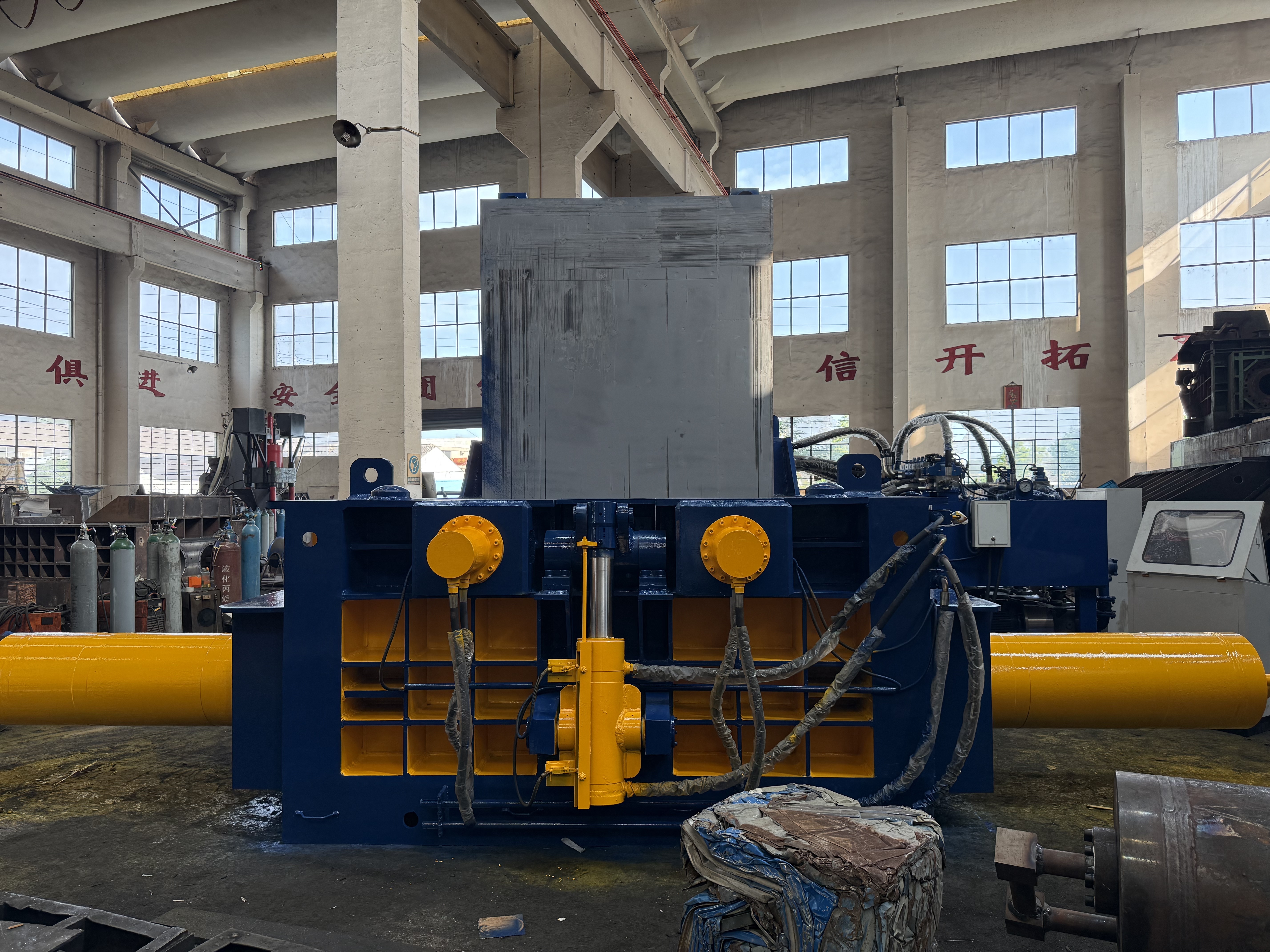 সর্বশেষ কোম্পানি ব্লগ সম্পর্কে ইন্ডিয়ান রিসাইক্লিং প্ল্যান্ট দুটি Y81-315 হাইড্রোলিক মেটাল ব্যালার দিয়ে উত্পাদন উন্নত করেছে